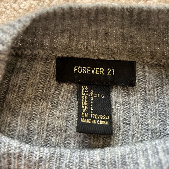 Forever 21 Gray Sweater - Picture 2 of 4